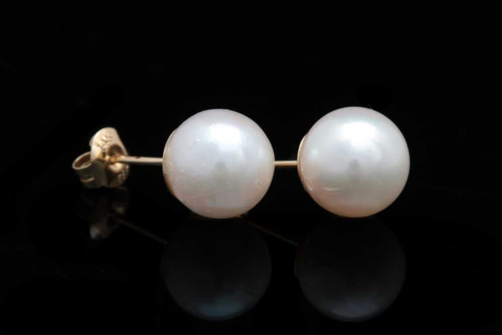 14K Gold and Pearl Stud Earrings