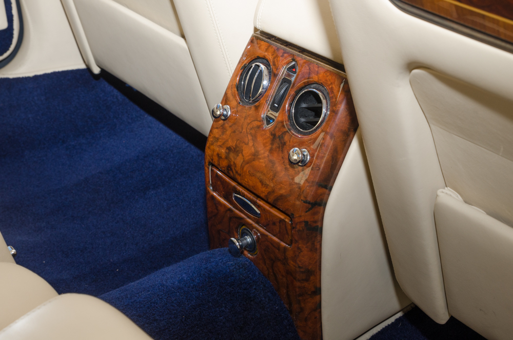 1999 Rolls-Royce Silver Seraph Luxury Sedan