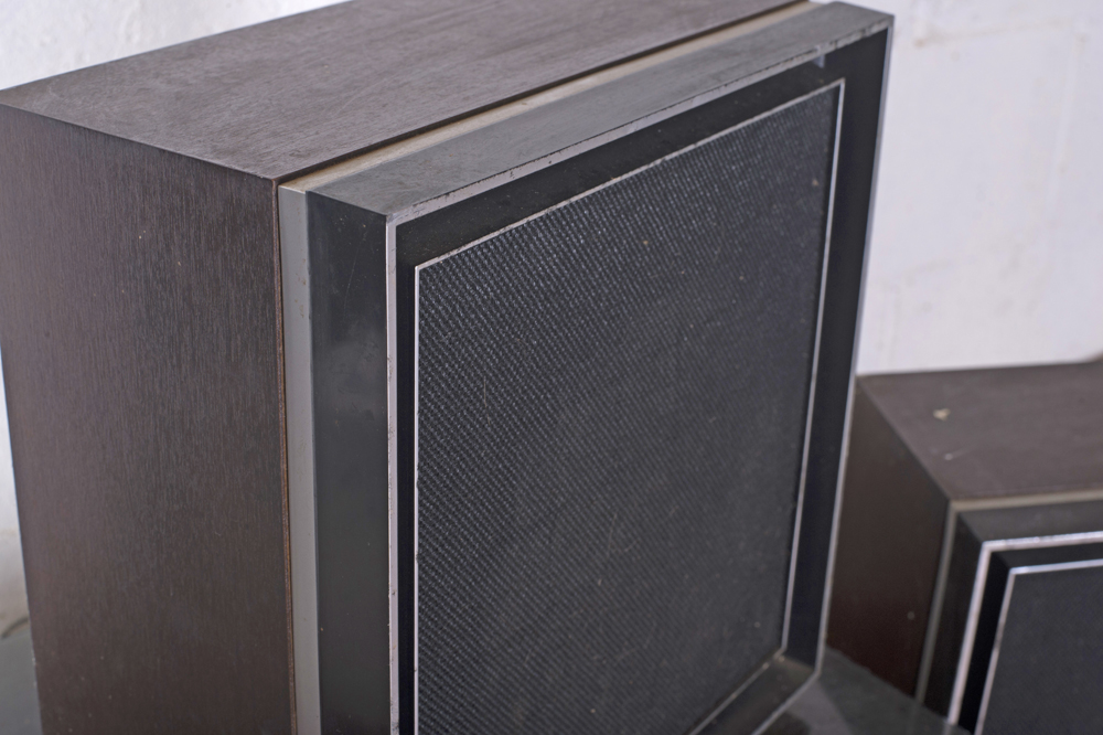 1970s-Era RCA Modular Series Record Player With Speakers