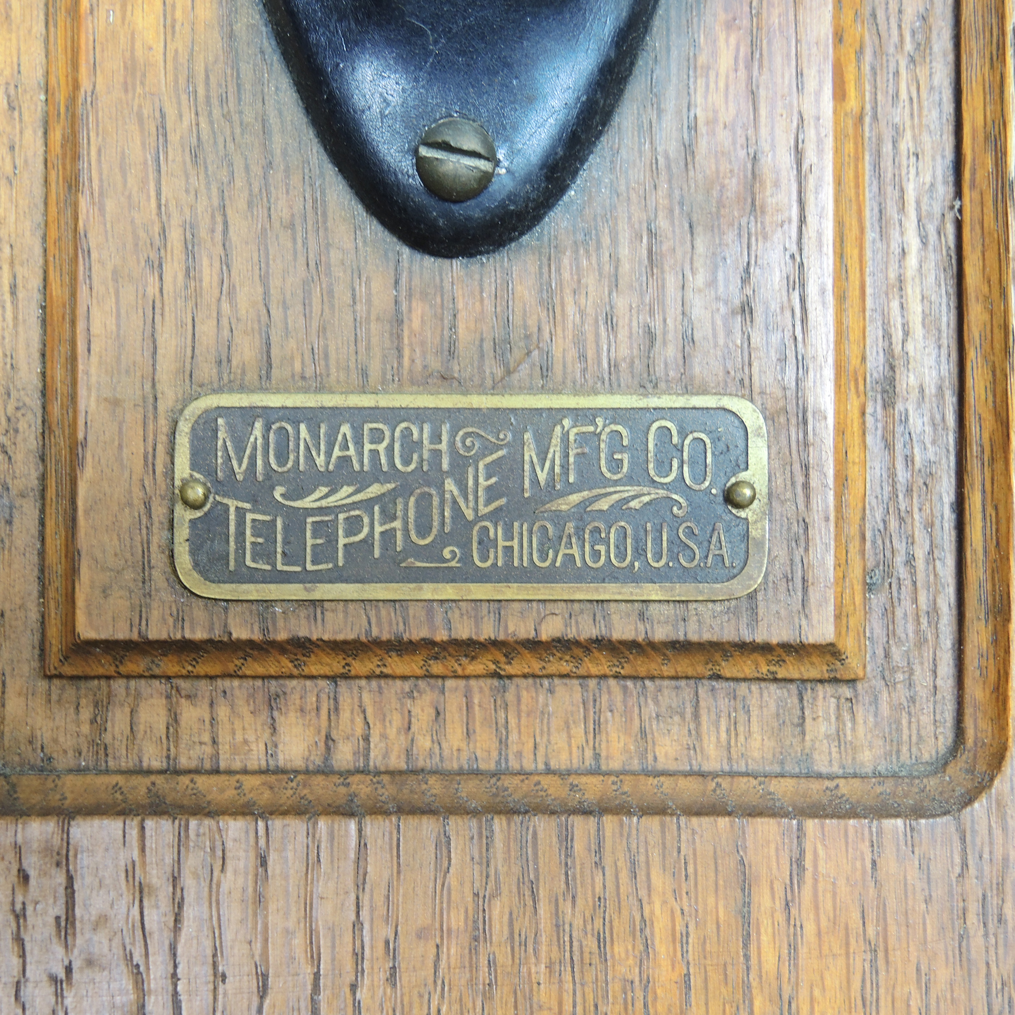 Antique Monarch Oak Wall Crank Telephone