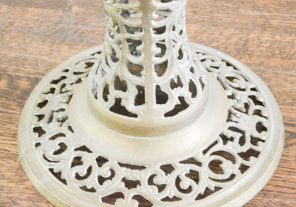 Metal Pedestal Side Table With Glass Top