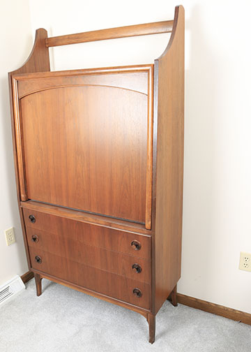 Mid Century Modern Murphy Style Desk by Kroehler