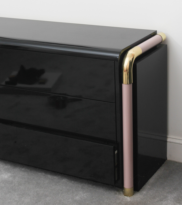 Modern Chest of Drawers