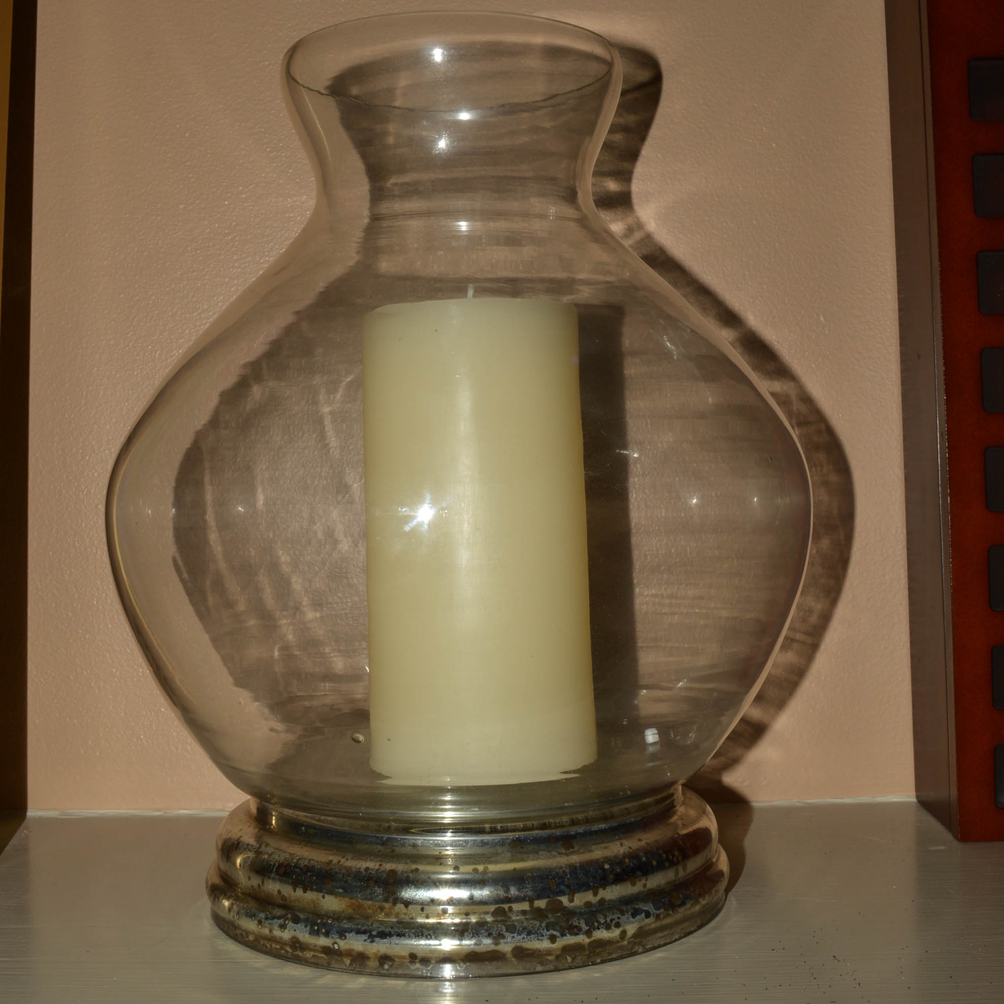 Home Decor Including a Giclee, Accent Lamp and More