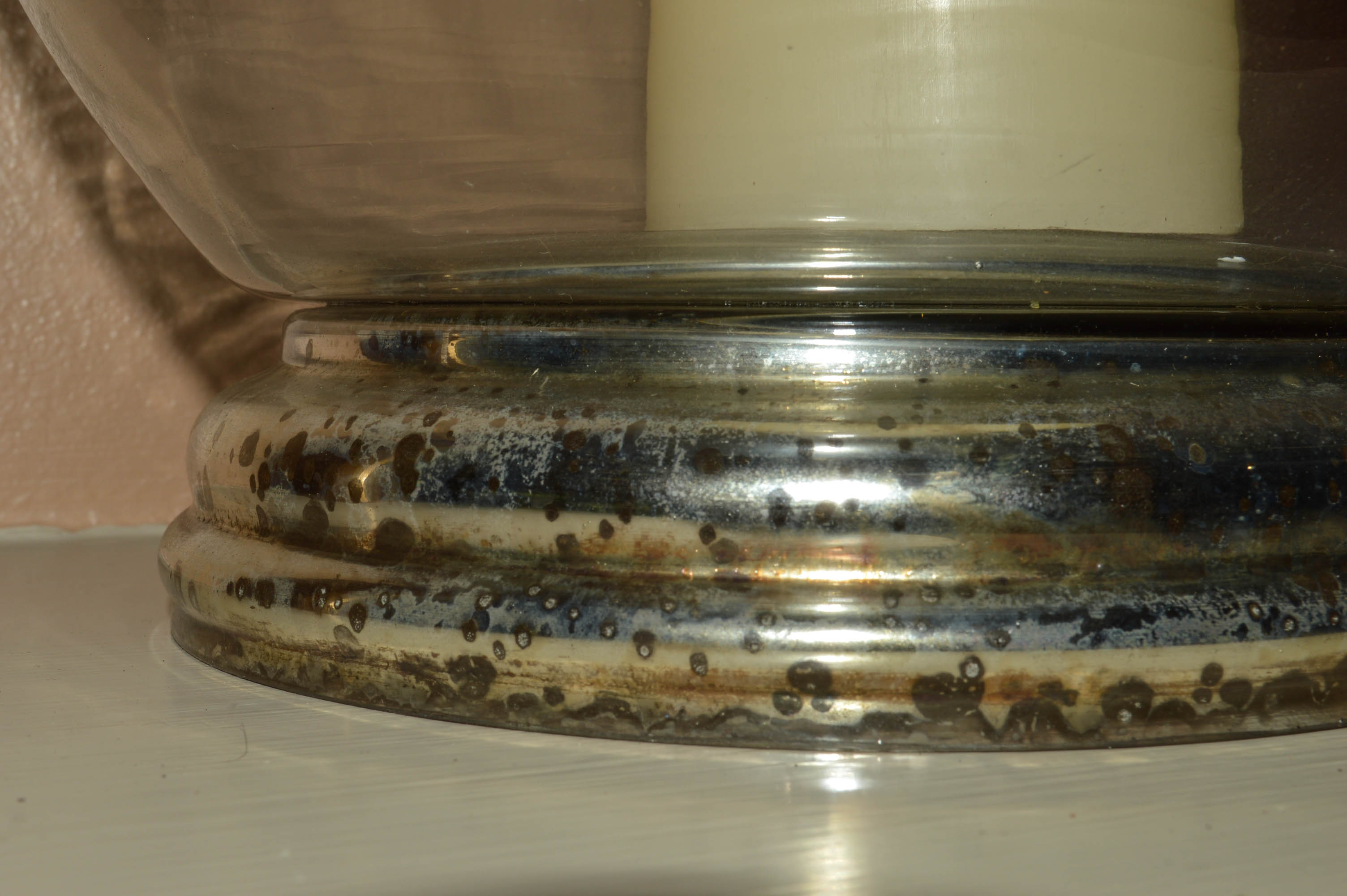 Home Decor Including a Giclee, Accent Lamp and More