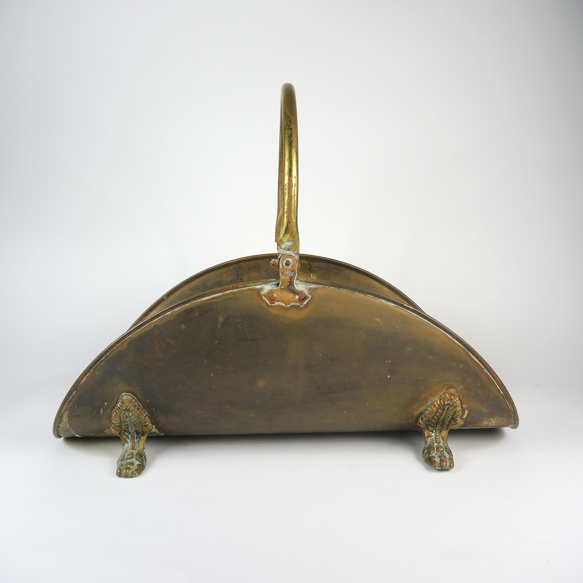 Footed Metal Log Holder