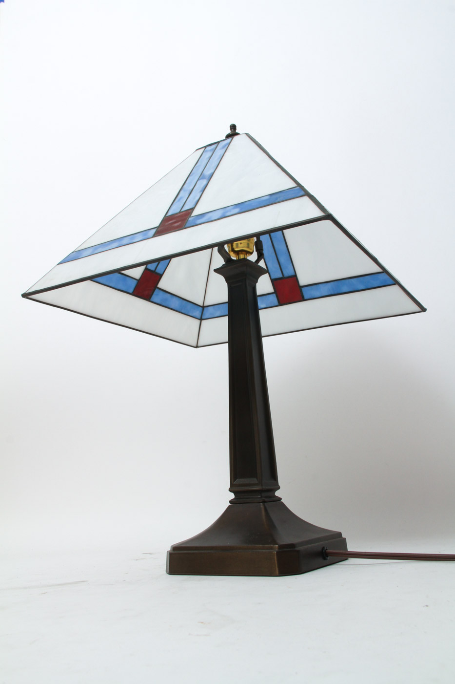 Arts and Crafts Style Table Lamp