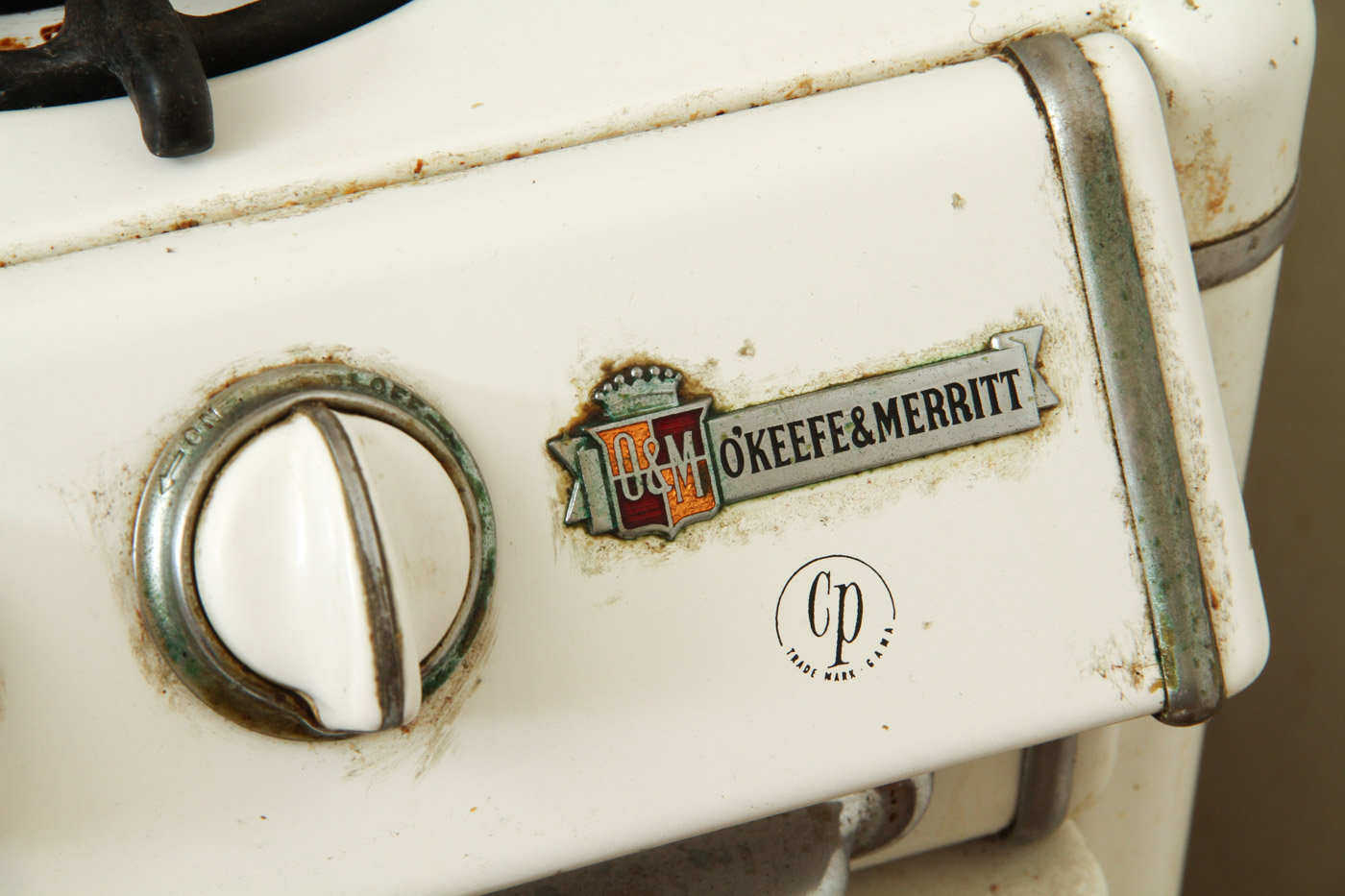 Vintage 1950s O'Keefe & Merritt Stove