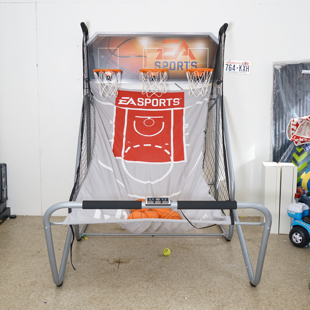 EA SPORTS Triple Hoop Challenge Basketball Game