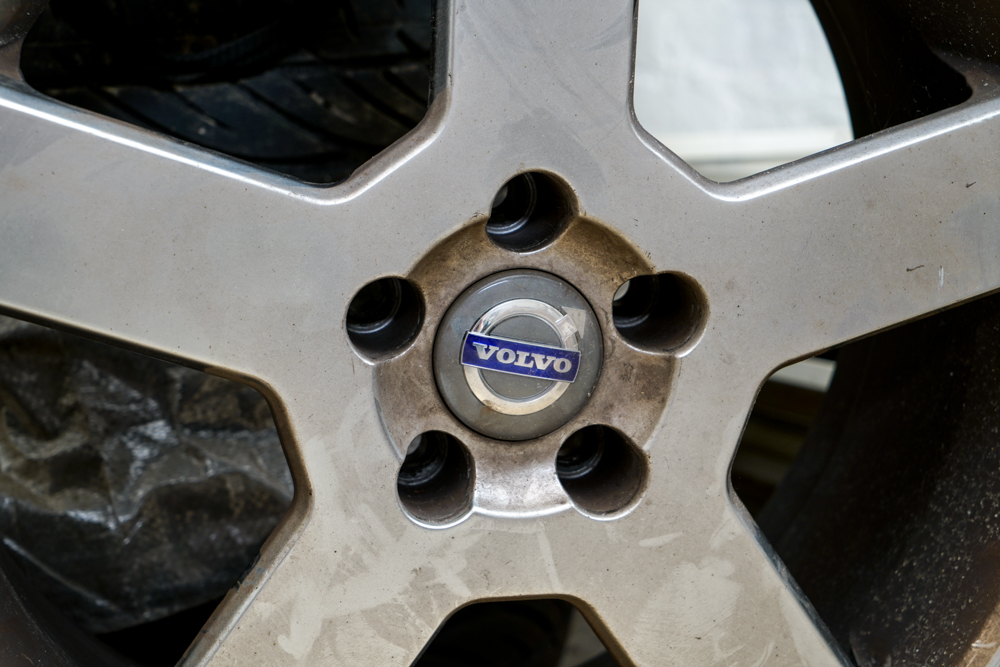 Hankook Ventus V12 EVO Racing Tires with Volvo Rims