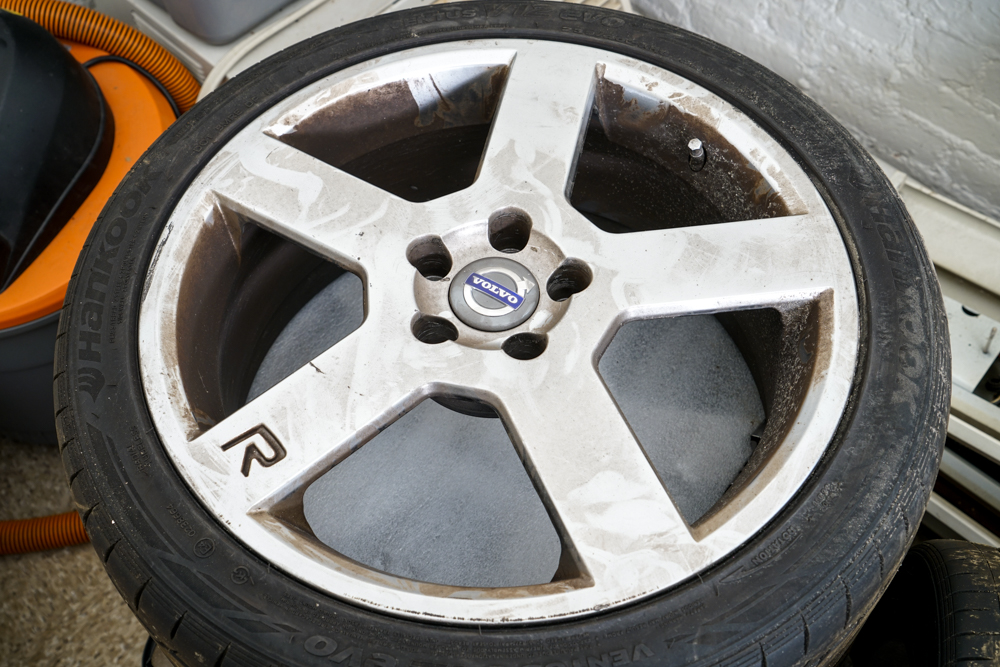 Hankook Ventus V12 EVO Racing Tires with Volvo Rims