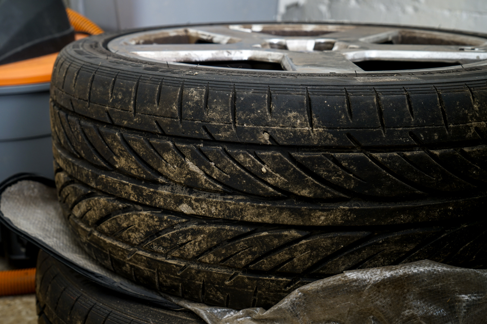 Hankook Ventus V12 EVO Racing Tires with Volvo Rims