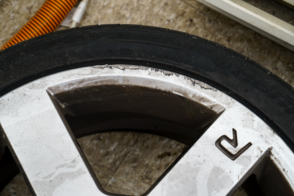 Hankook Ventus V12 EVO Racing Tires with Volvo Rims