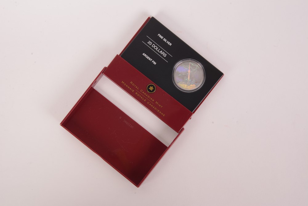 2006 Royal Canadian Mint "CN Tower"  Silver Holographic  Coin