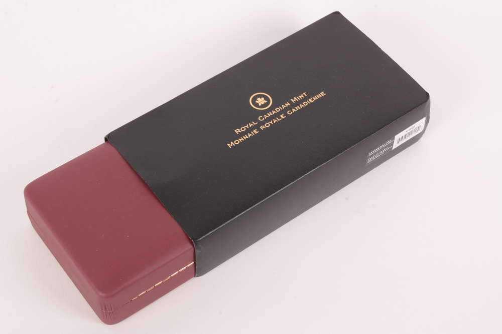 2011 "Continuity of the Crown Series" Ultra High Relief Cameo Sterling Silver Coin Set