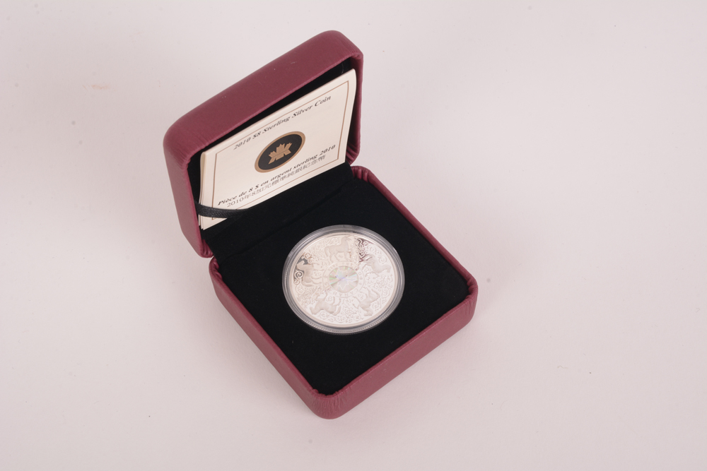 2010 Royal Canadian Mint "Maple of Strength" Silver Holographic Proof Coin