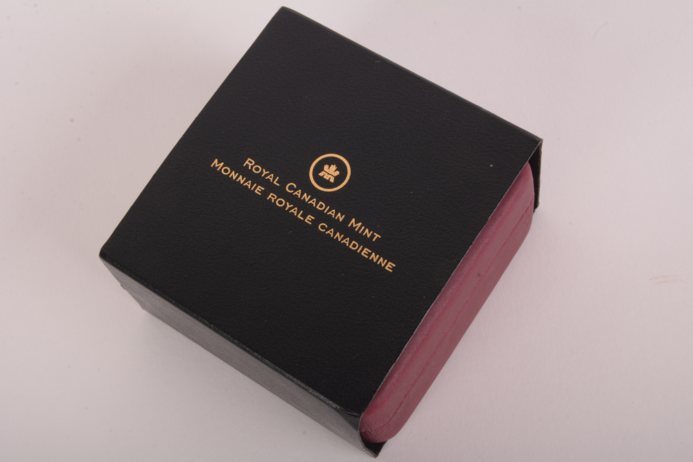 2010 Royal Canadian Mint "Maple of Strength" Silver Holographic Proof Coin