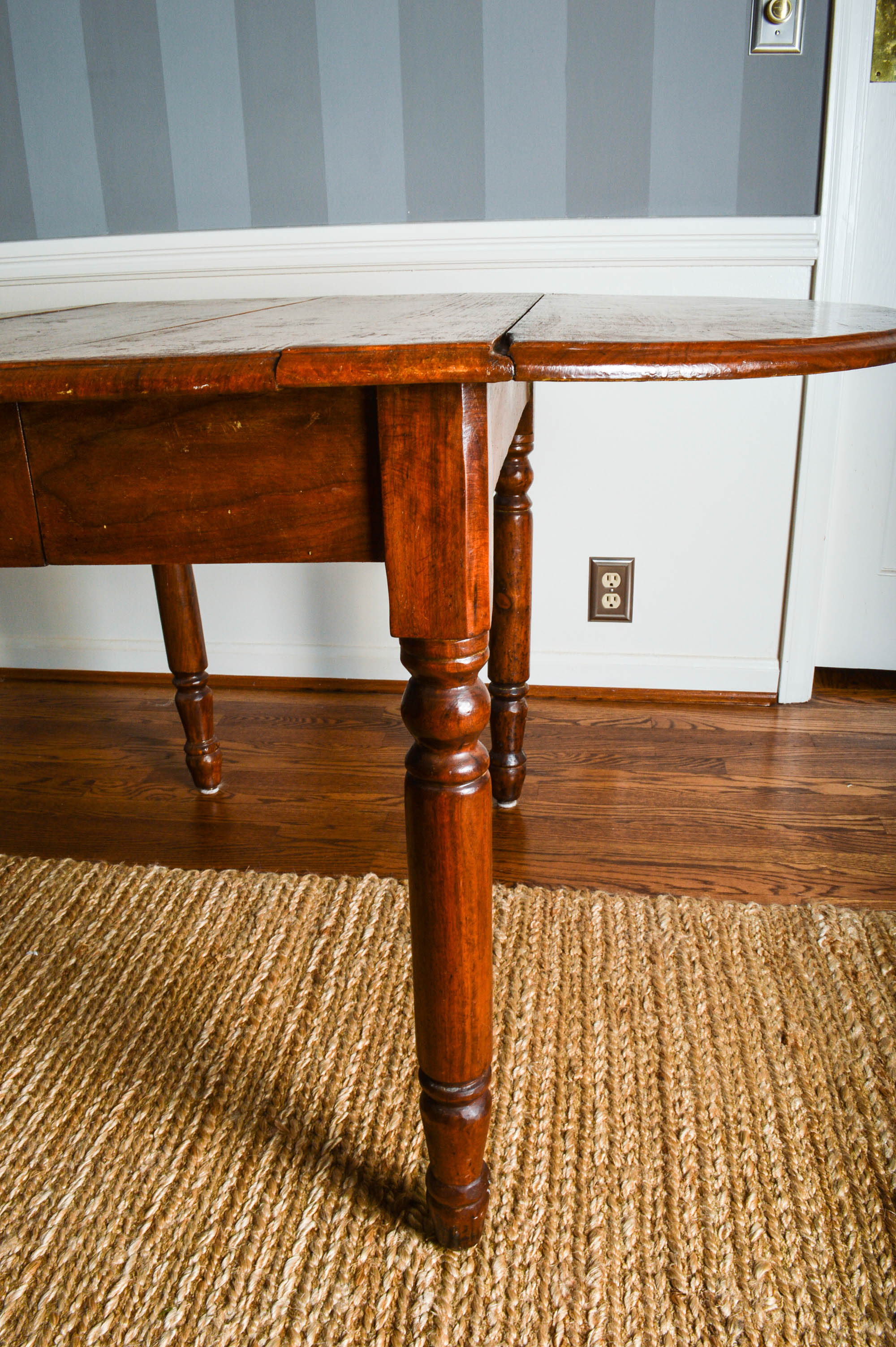 Vintage Drop-Leaf Dining Table