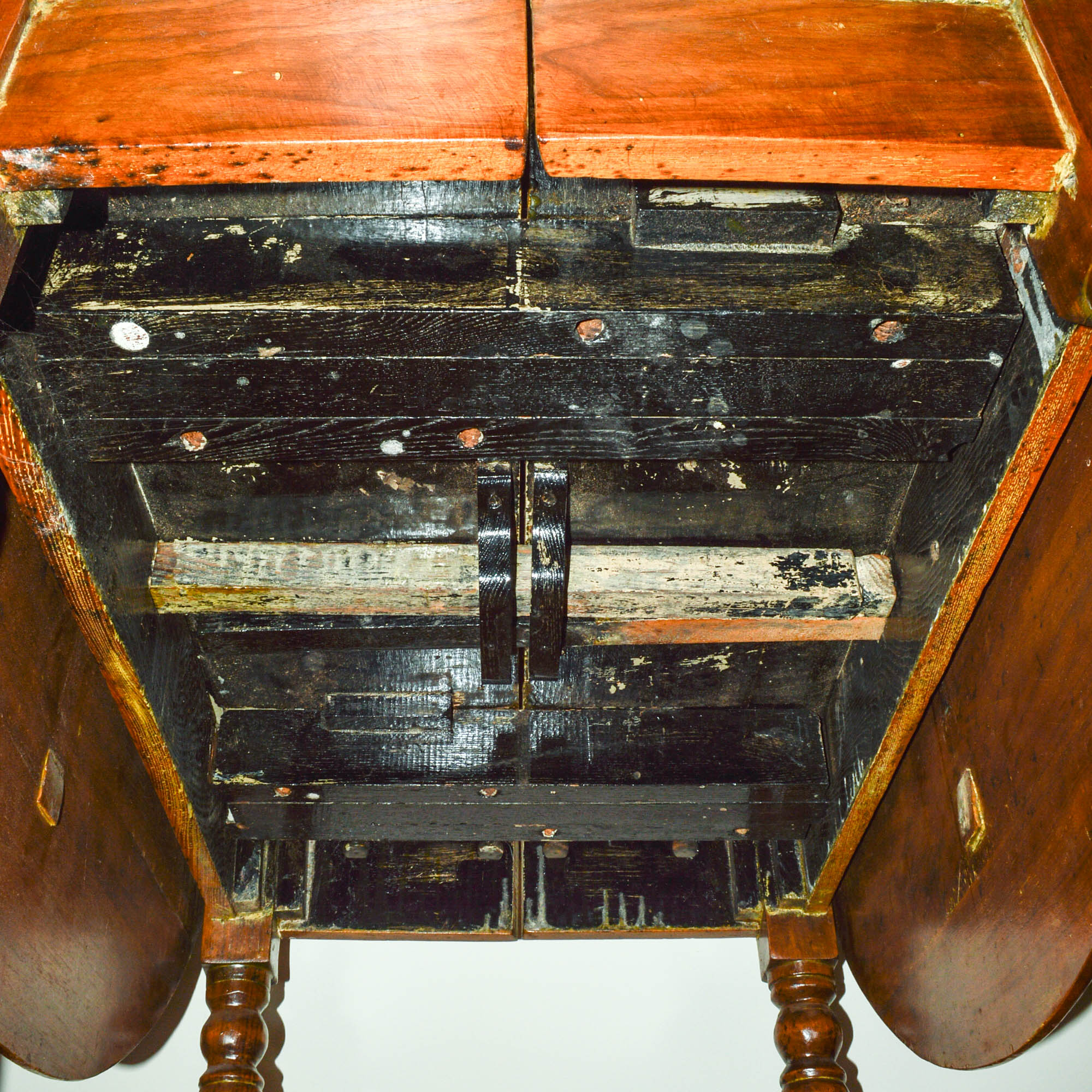 Vintage Drop-Leaf Dining Table