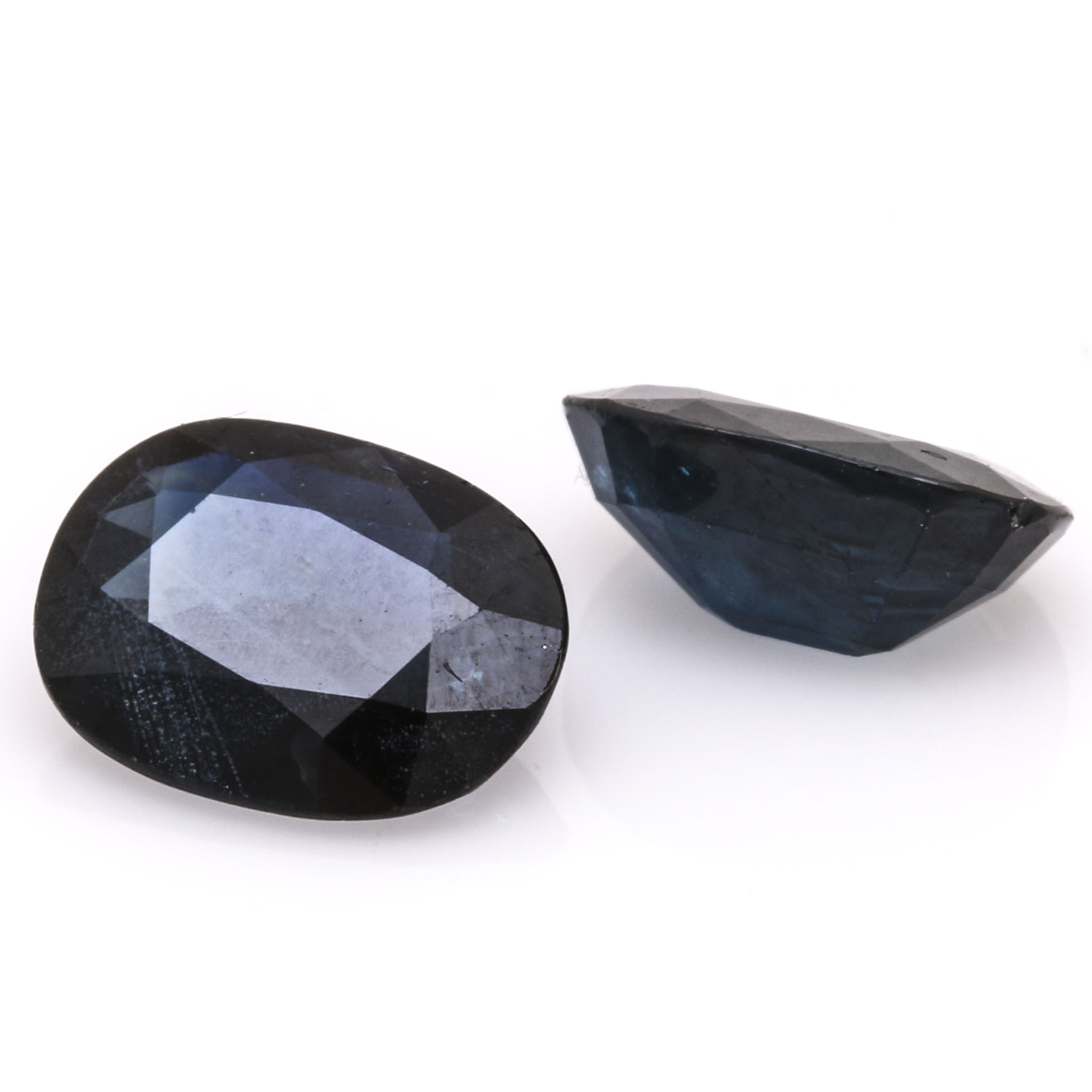 Pair of Loose Oval Faceted 3.75 CTW Blue Sapphires