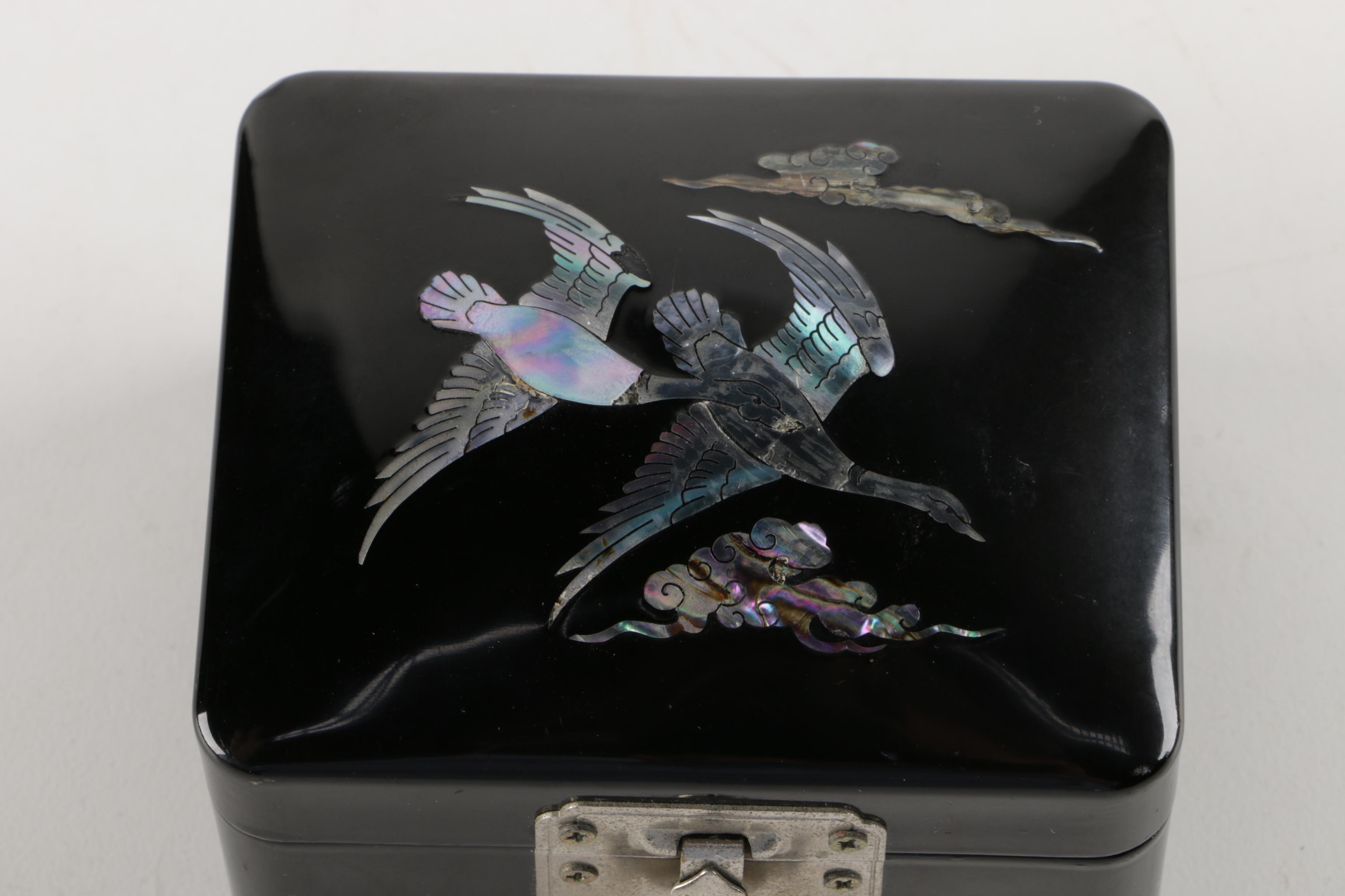 Mother of Pearl Black Lacquer Trinket Box