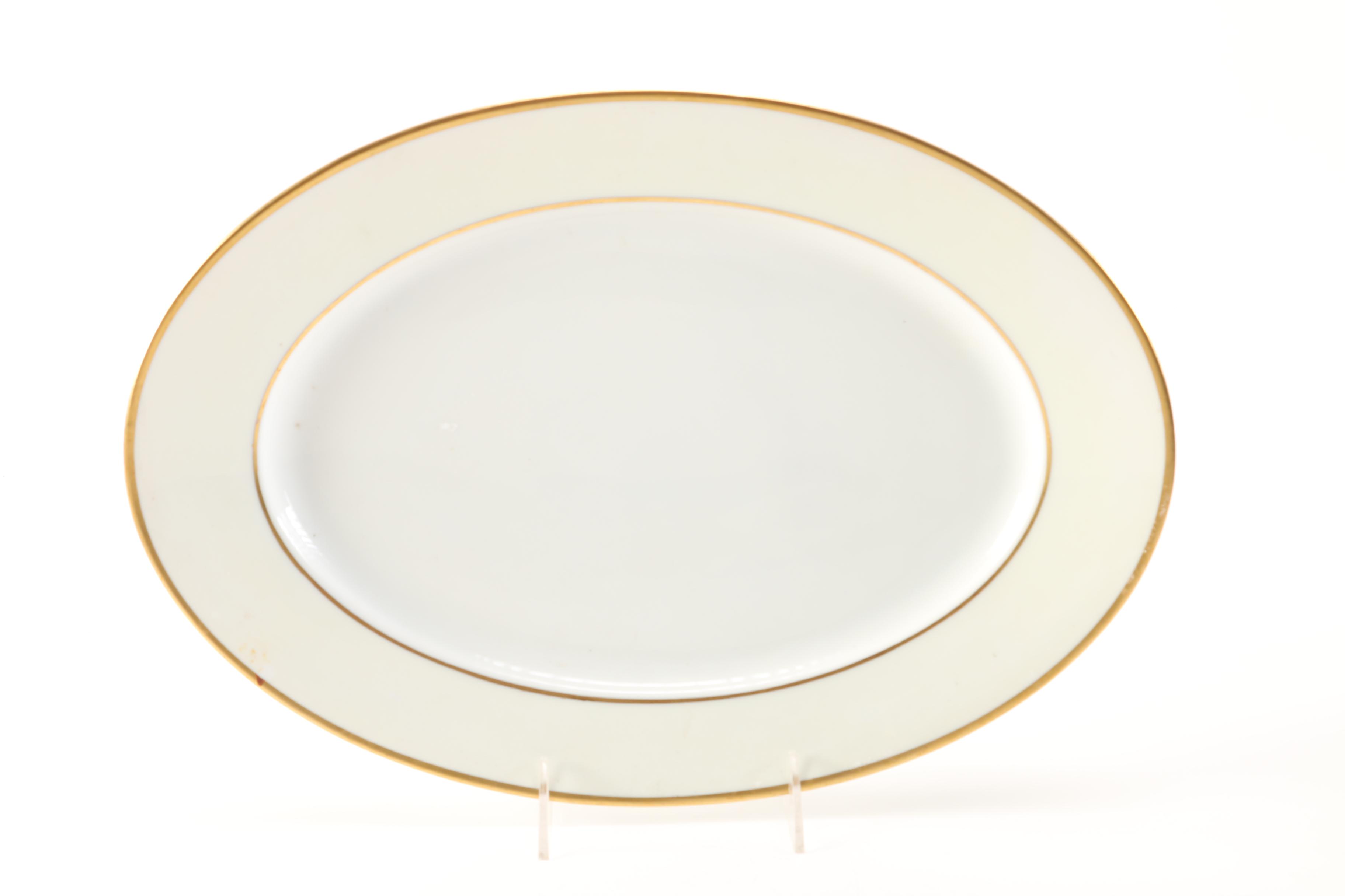 Hutschenreuther Selb "Favorite" Porcelain Serveware