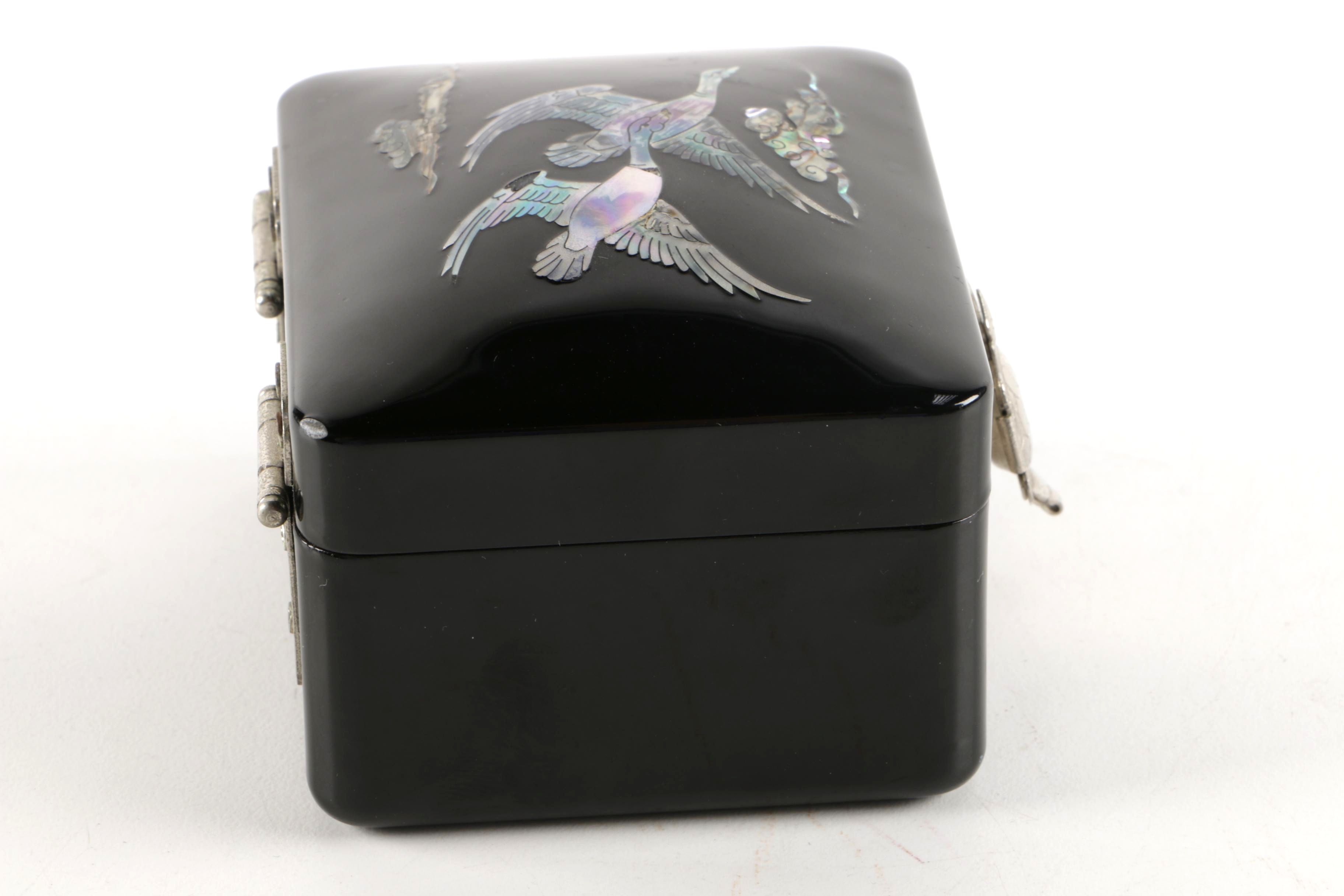 Mother of Pearl Black Lacquer Trinket Box