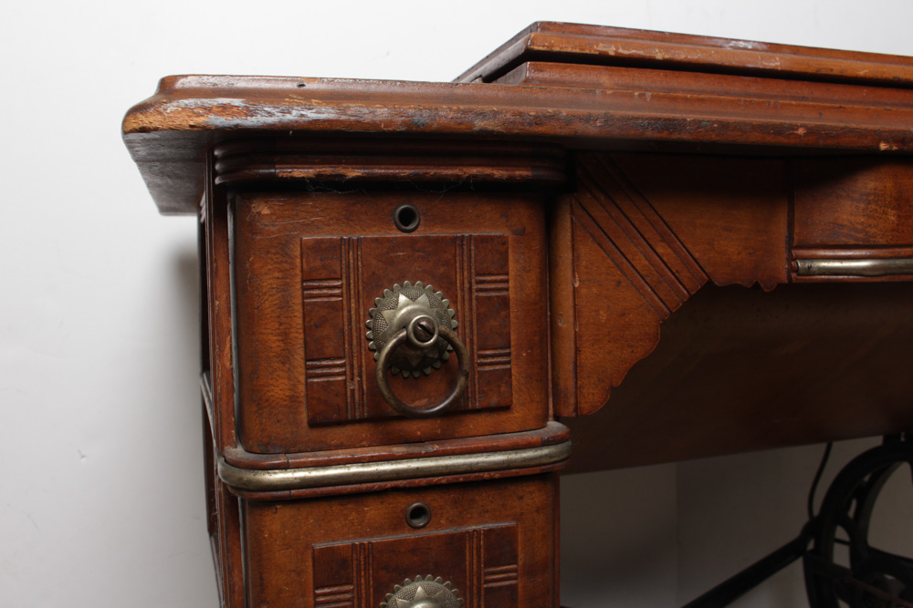 Antique Davis Sewing Machine and Table