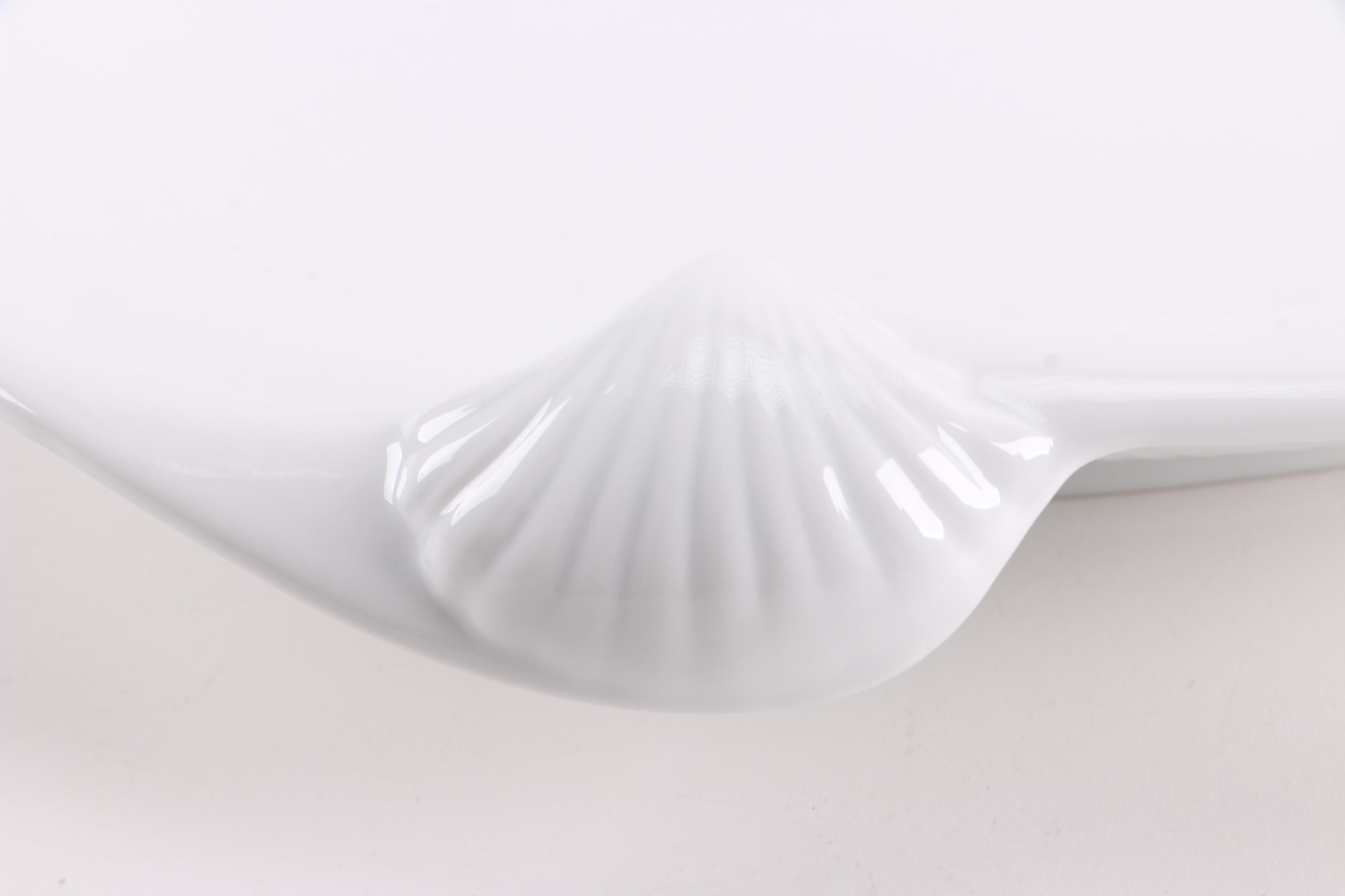 Coquille Serving Dishes
