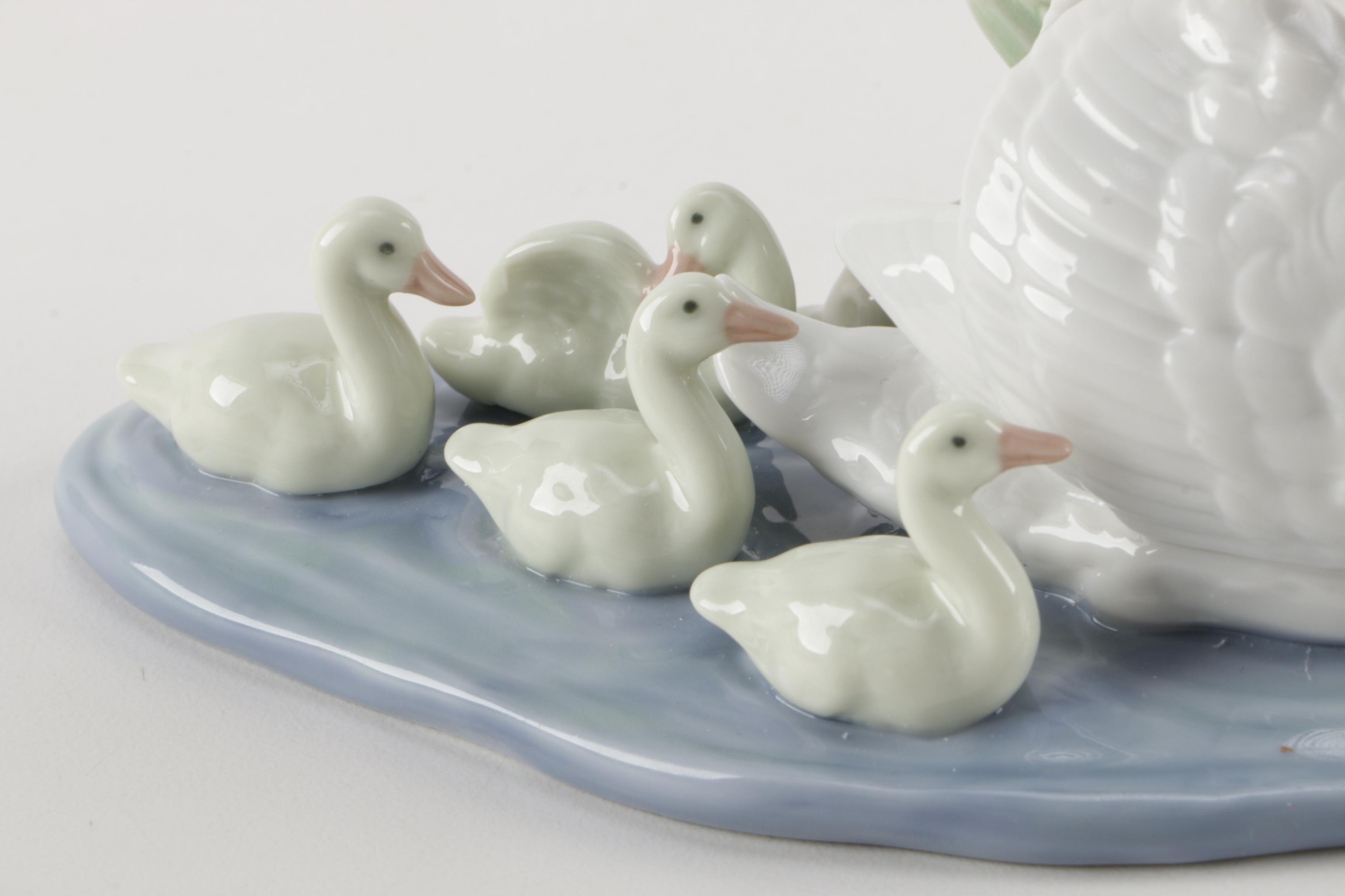 Signed 1989 Lladro "Follow Me" Porcelain Figurine #01005722