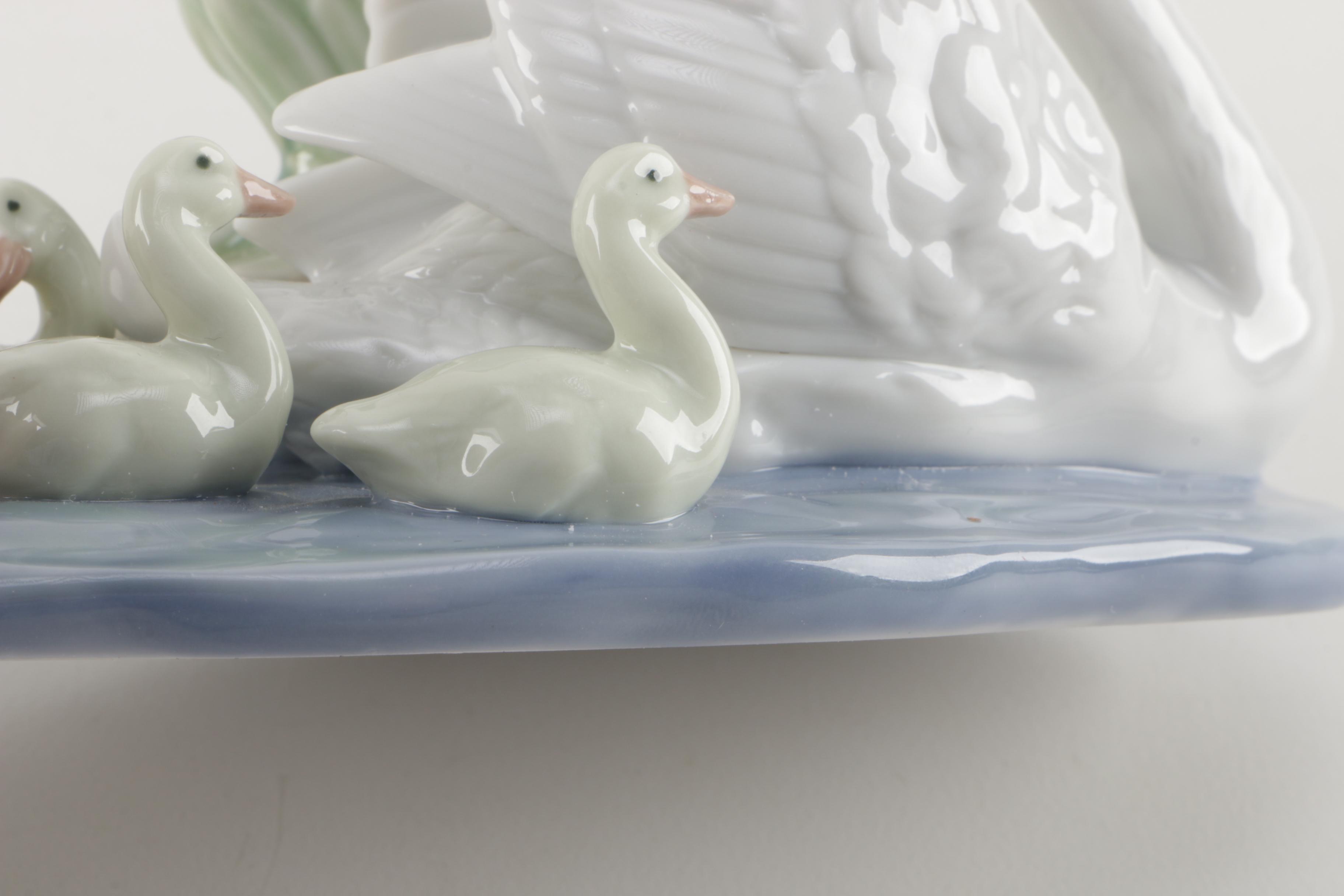 Signed 1989 Lladro "Follow Me" Porcelain Figurine #01005722