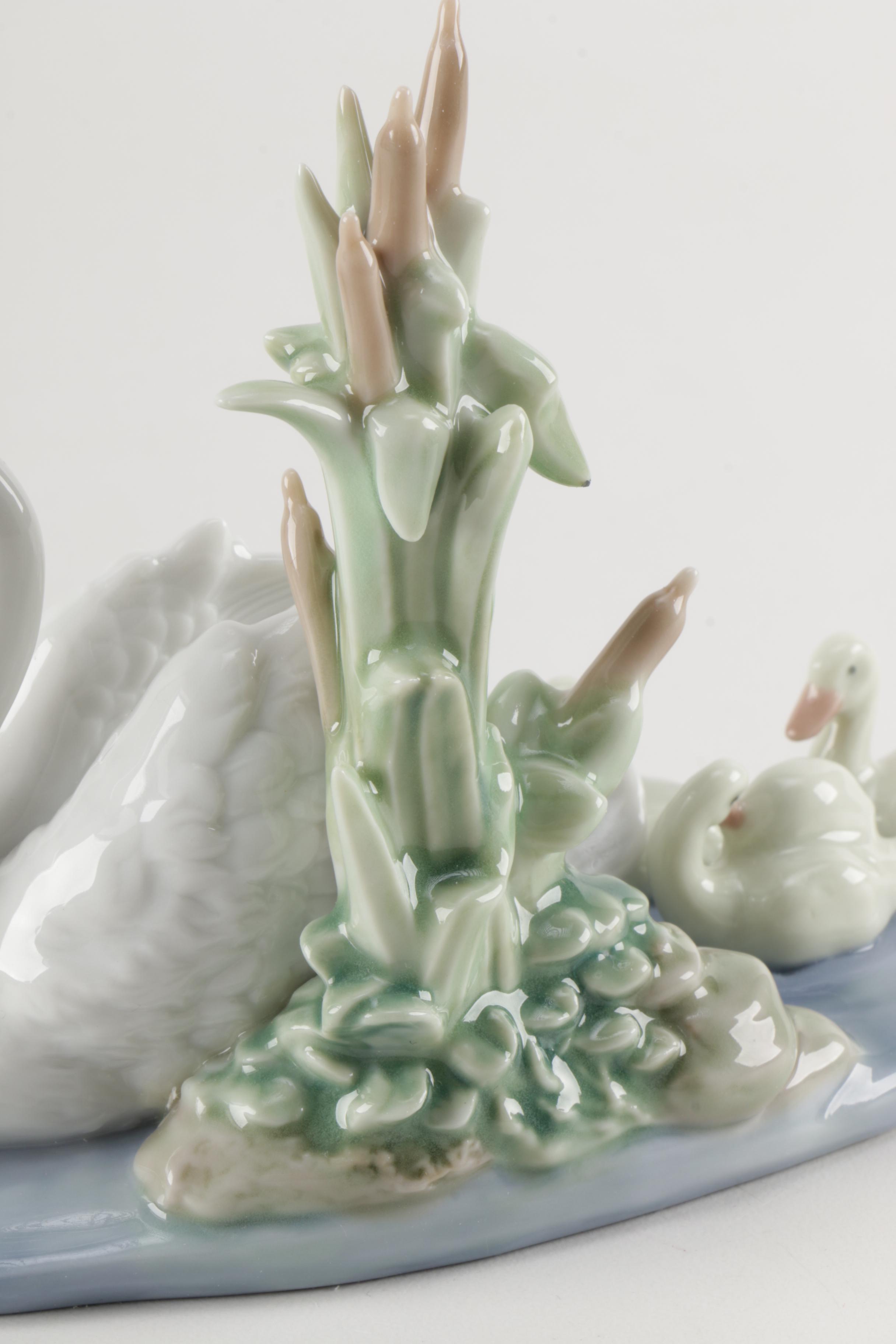 Signed 1989 Lladro "Follow Me" Porcelain Figurine #01005722