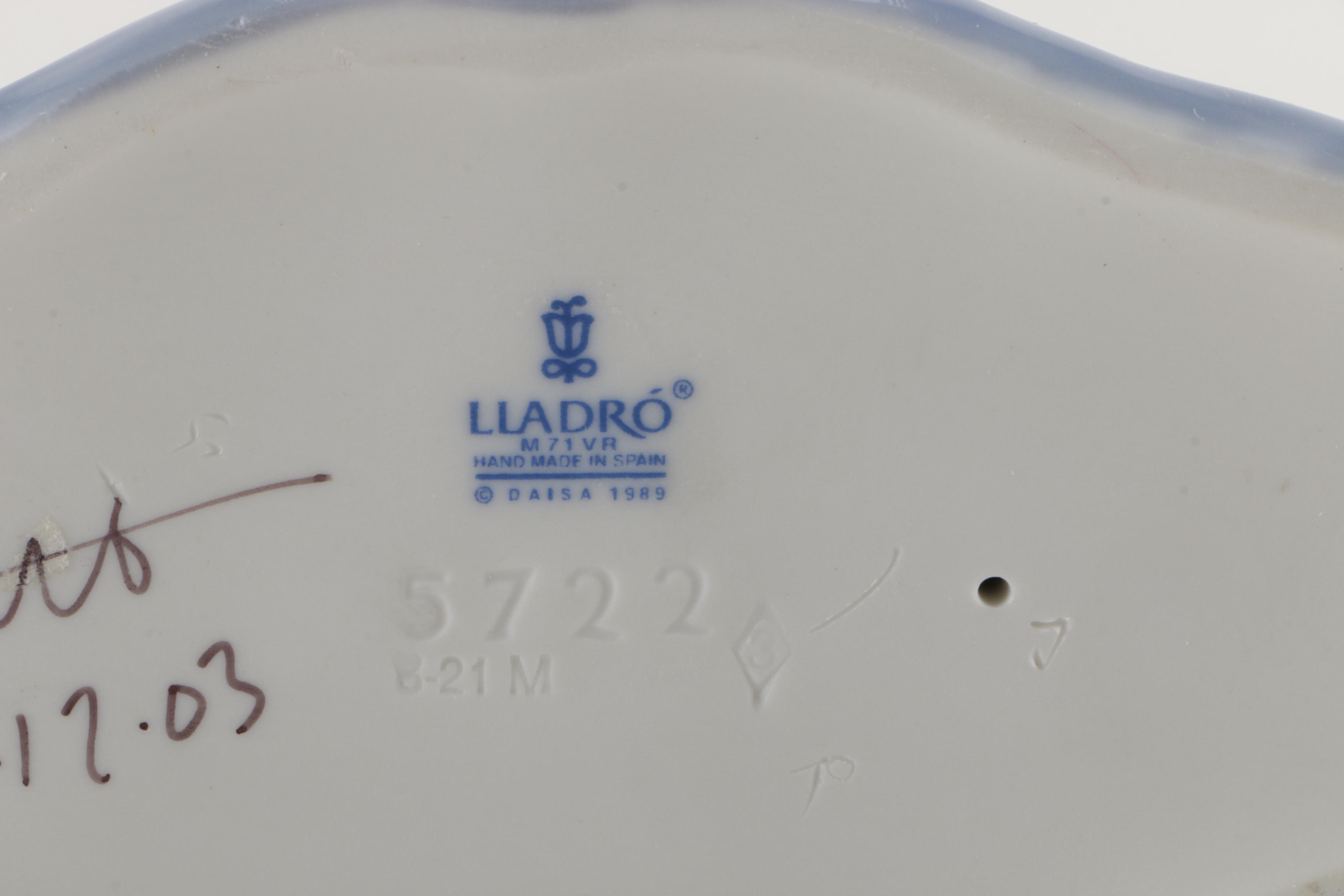 Signed 1989 Lladro "Follow Me" Porcelain Figurine #01005722