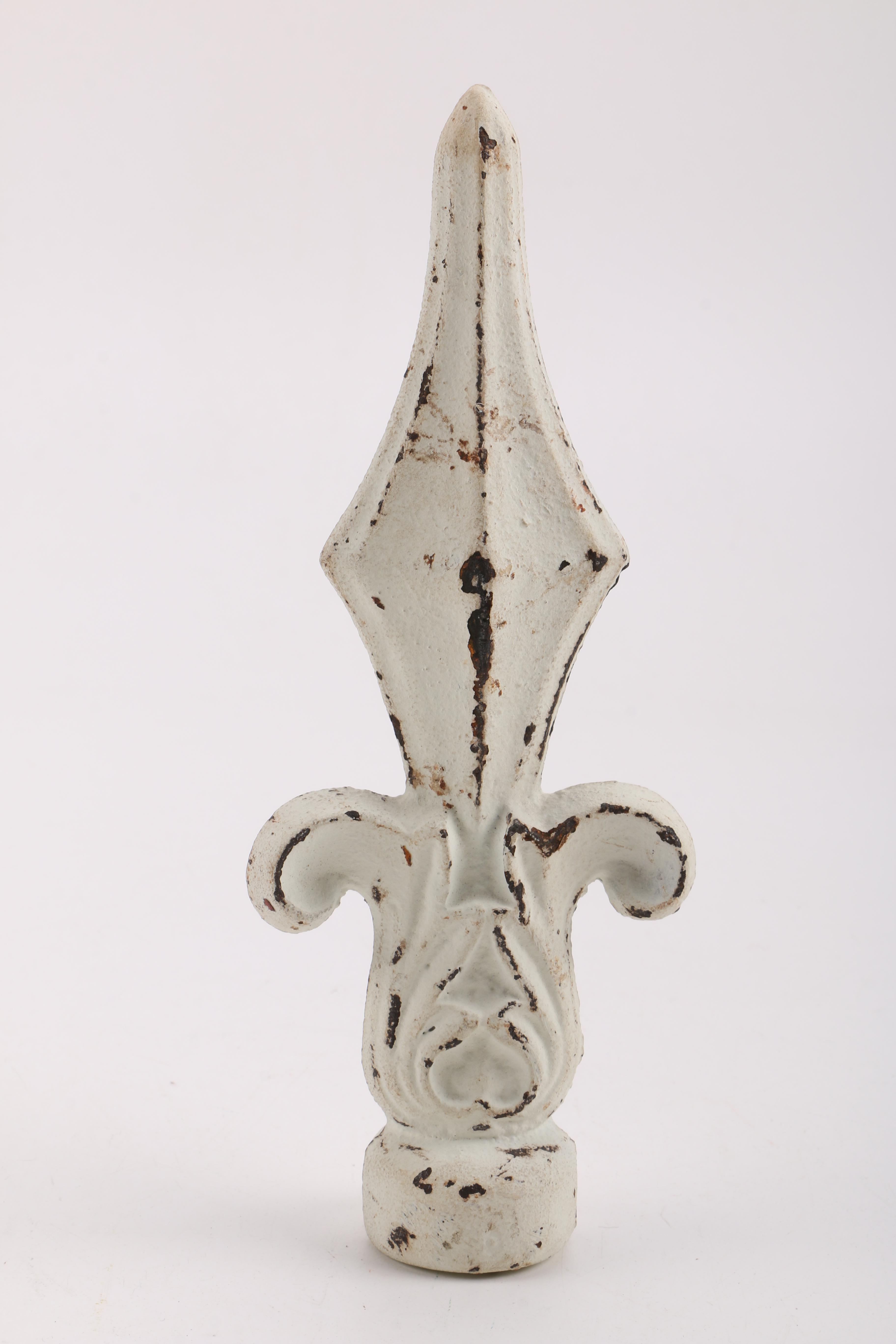 Metal Flowers and Fence Tops