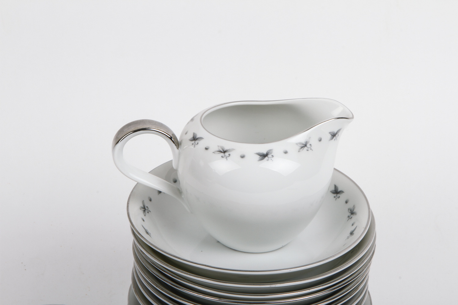 Japanese Seyei Fine China Set