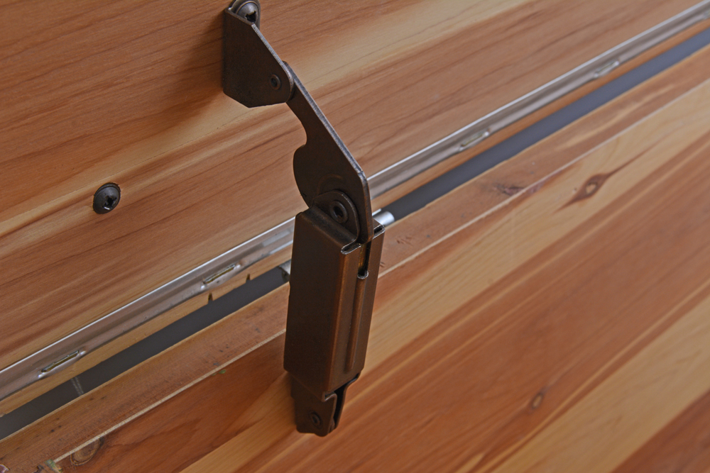 Vintage Oak "Virginia Maid" Trunk Bench by Lane