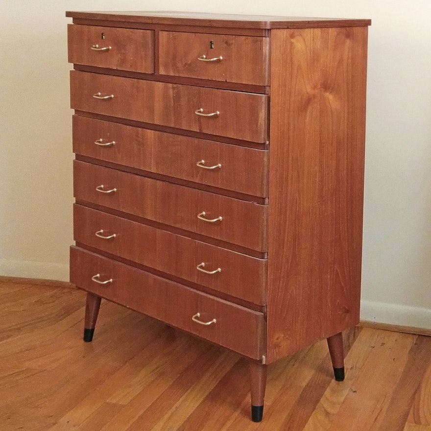 Vintage Chest of Drawers