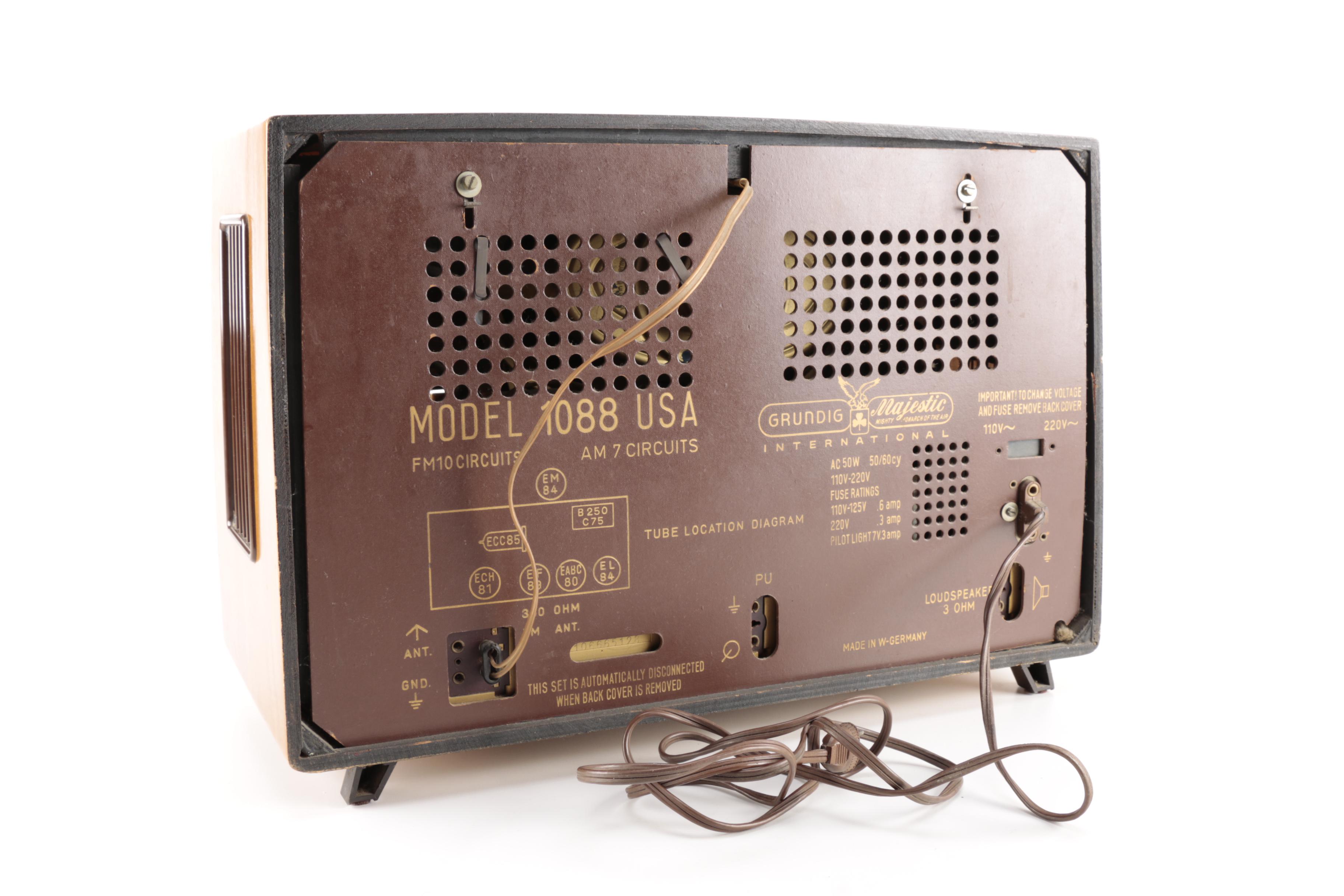 Vintage Grundig Majestic 1088 Radio