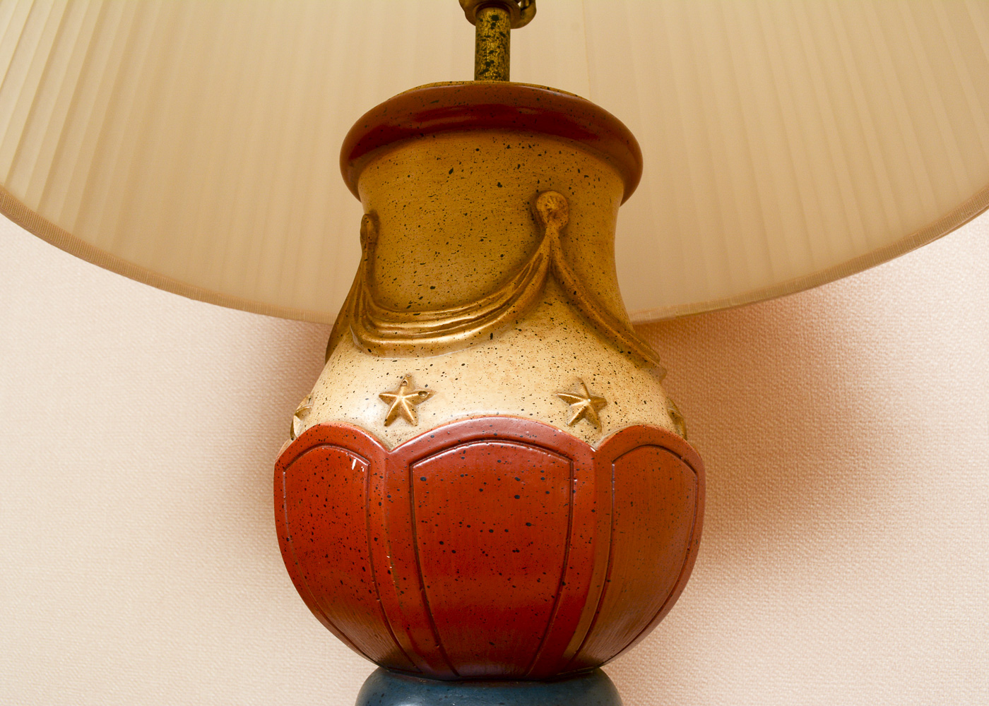 Plaster Patriotic Table Lamp