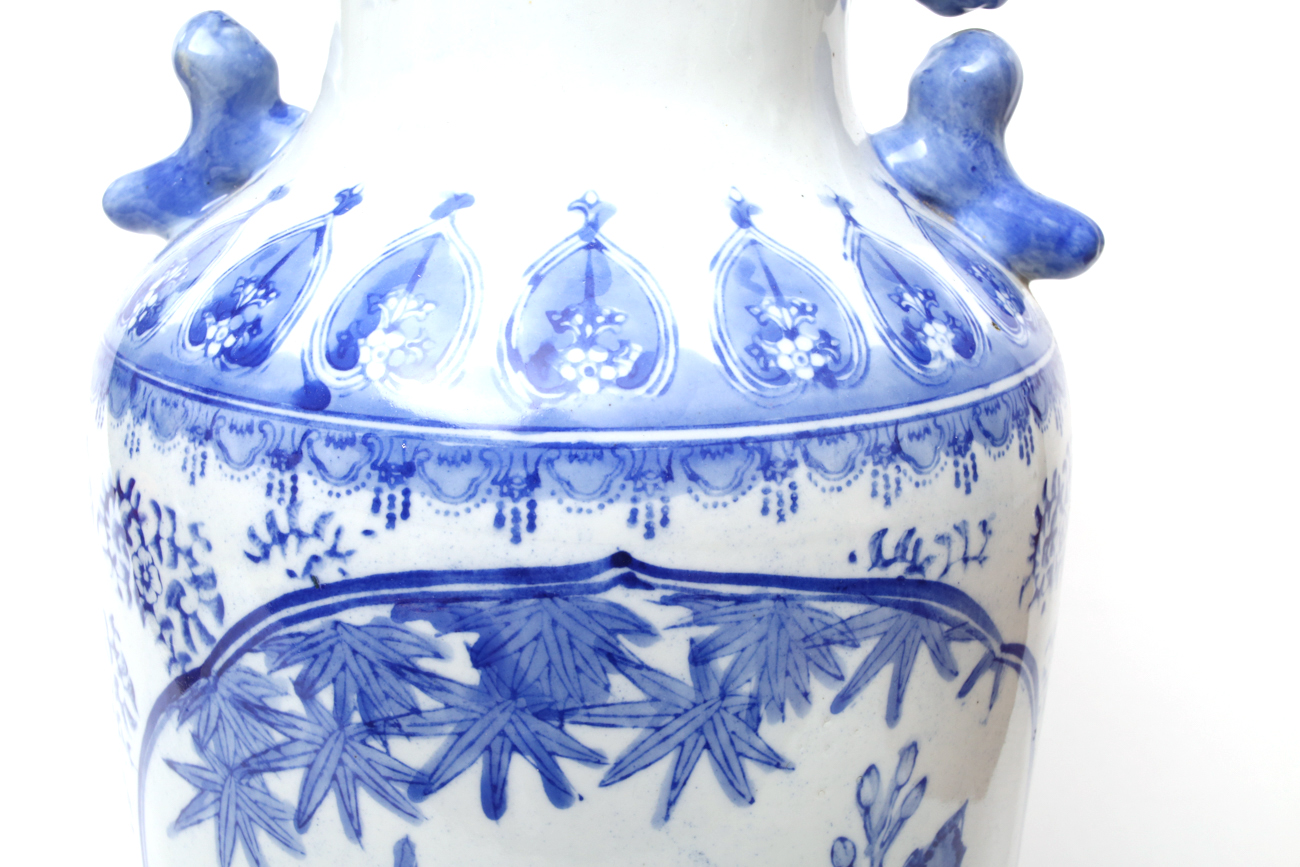 20th Century Blue and White Chinese Vase