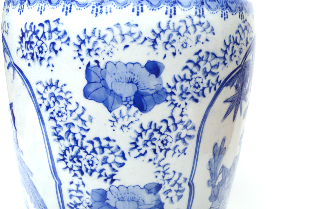20th Century Blue and White Chinese Vase