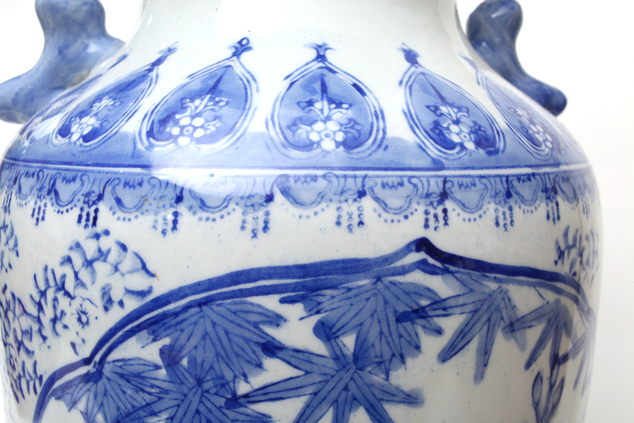 20th Century Blue and White Chinese Vase