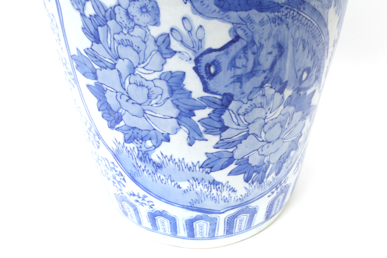 20th Century Blue and White Chinese Vase