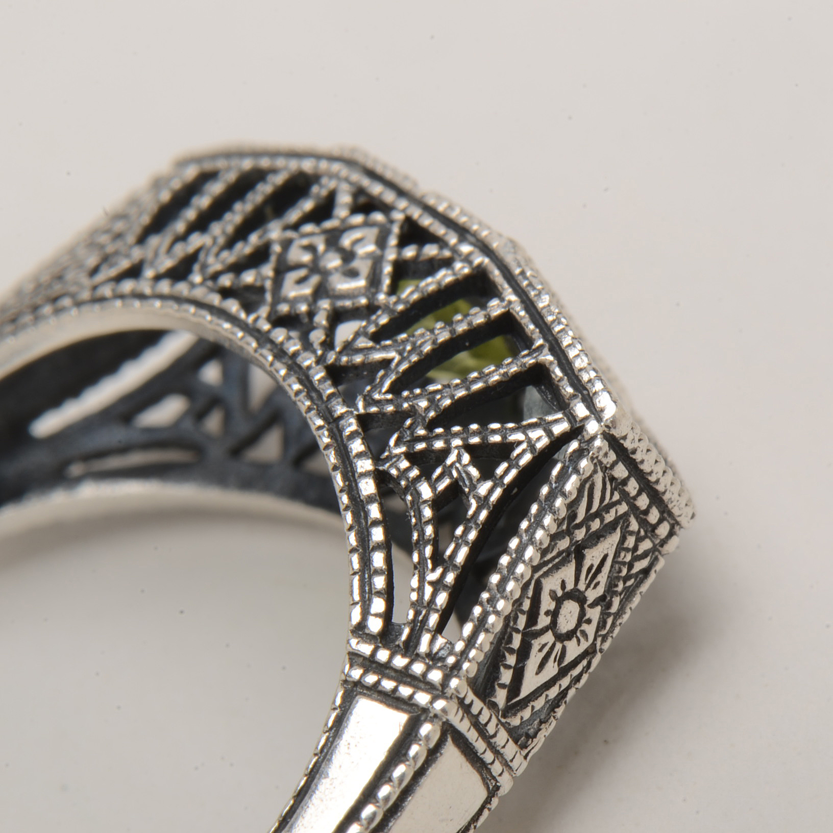 Sterling Silver Peridot and Blue Topaz Ring