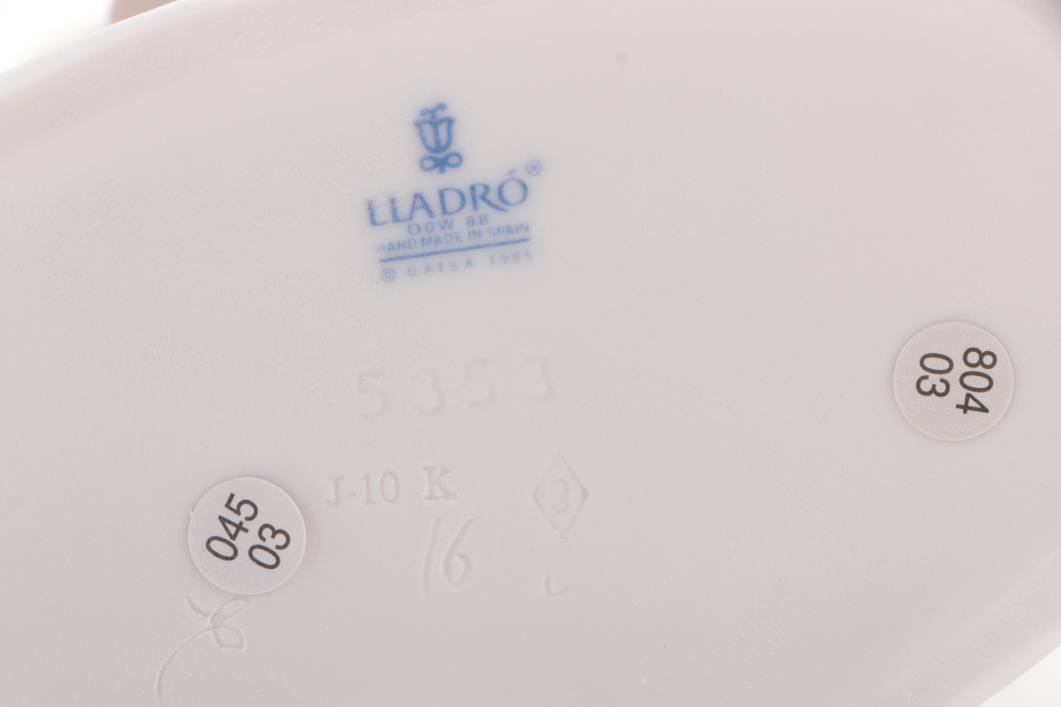 Lladró "Eskimo Riders" Figurine