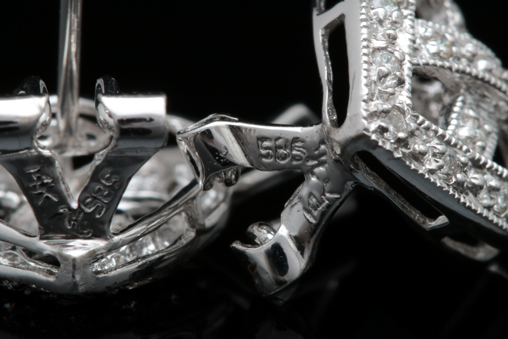 14K White Gold and Diamond Heart Earrings