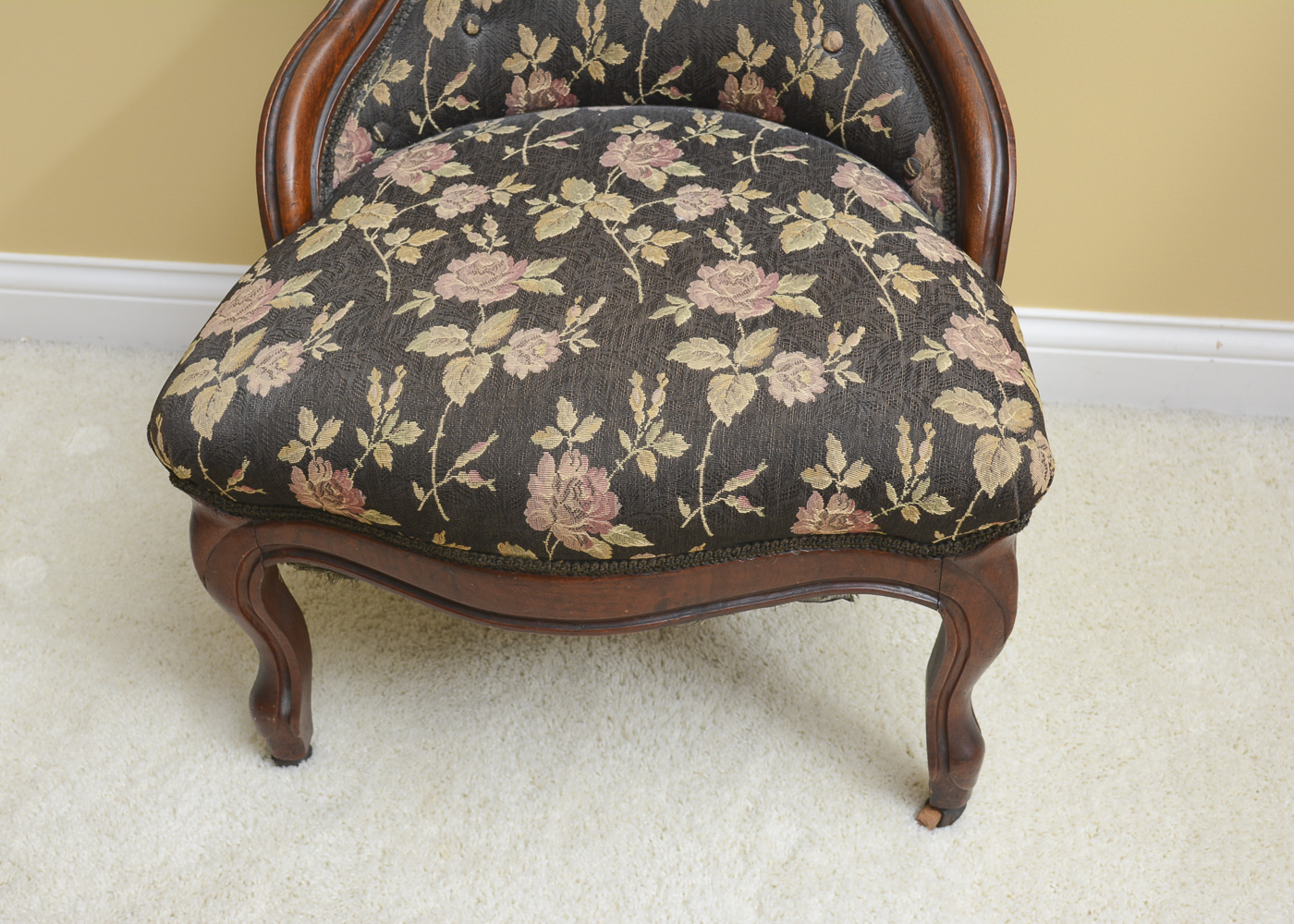 Victorian Style Spoon-Back Chair