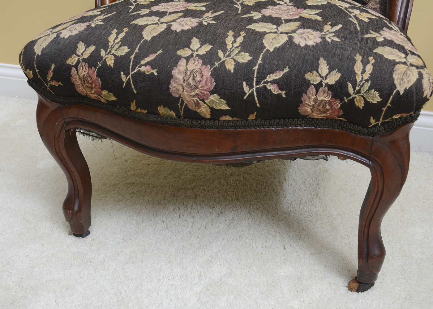 Victorian Style Spoon-Back Chair