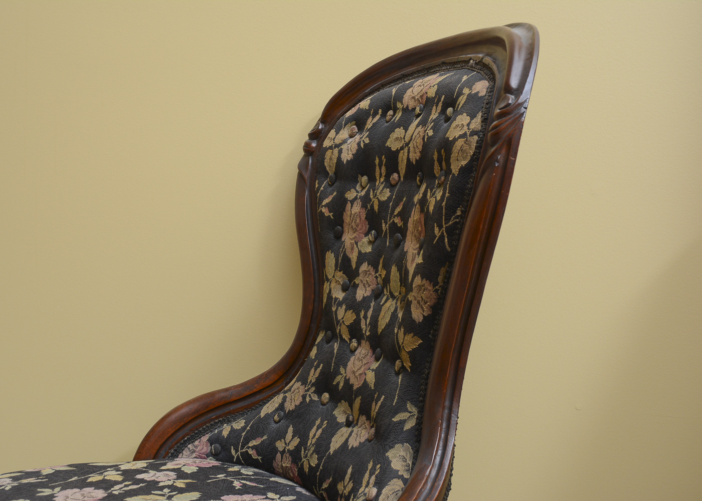 Victorian Style Spoon-Back Chair