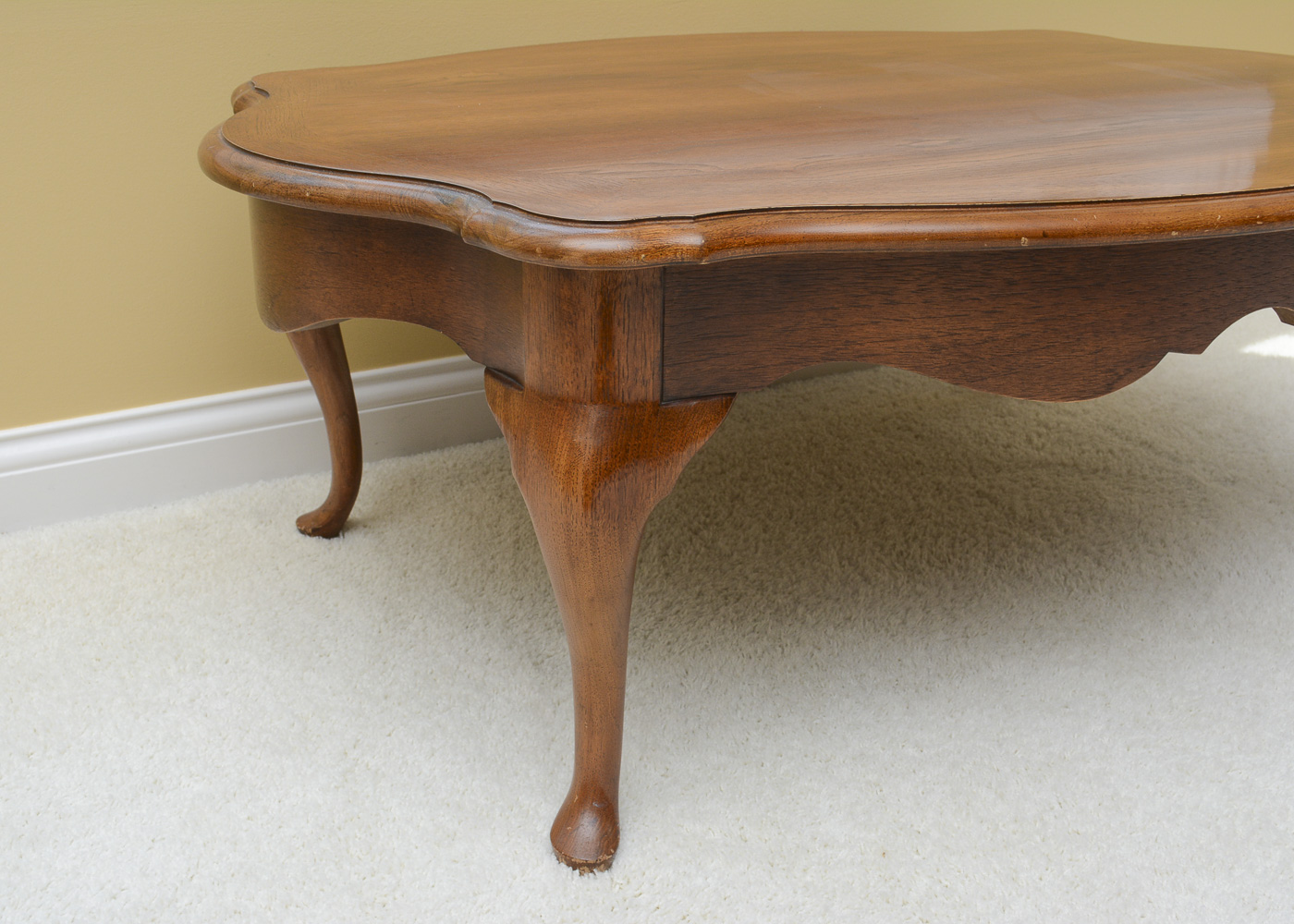 Queen Anne Style Coffee Table